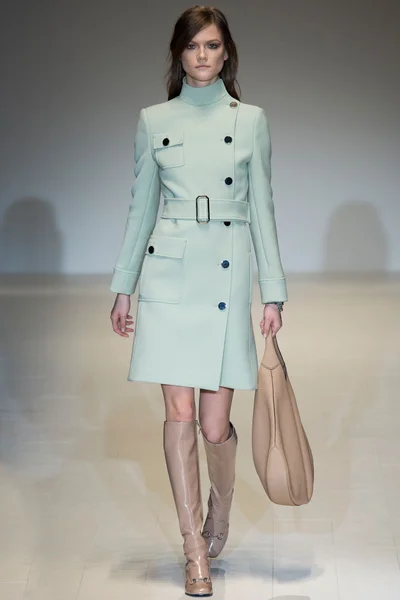 Look 9